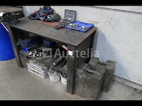 Metalen kasten en werkbank - afbeelding 12 van  23