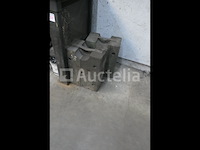 Metalen kasten en werkbank - afbeelding 18 van  23