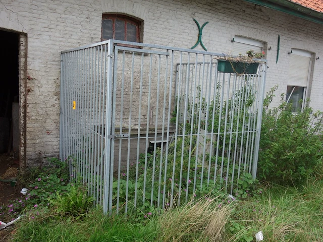 Metalen kennel - afbeelding 1 van  3