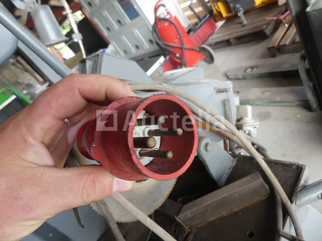 Metalen kettingzaag - afbeelding 6 van  9