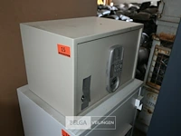 Metalen kluis - afbeelding 1 van  4