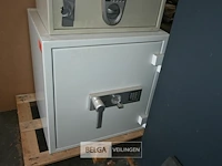 Metalen kluis - afbeelding 2 van  4