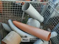 Metalen kooi met pvc hulpstukken - afbeelding 2 van  4