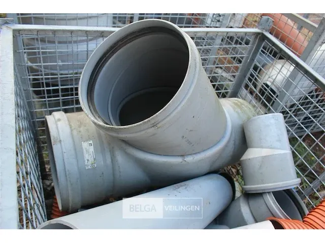 Metalen kooi met pvc hulpstukken - afbeelding 3 van  6