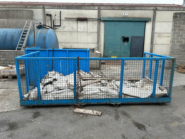 Metalen korf - afbeelding 1 van  3