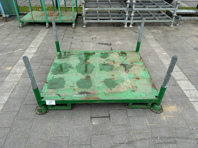 Metalen korf - afbeelding 1 van  4