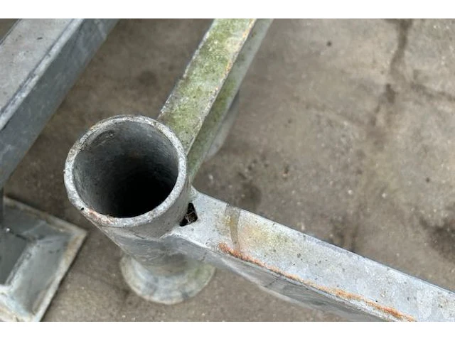 Metalen korf - afbeelding 4 van  4