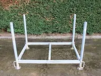 Metalen korf - afbeelding 1 van  2