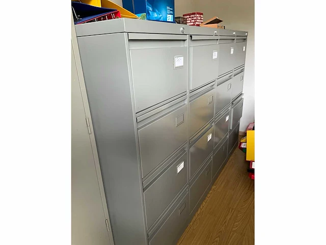 Metalen ladenkast (4x) - afbeelding 2 van  3