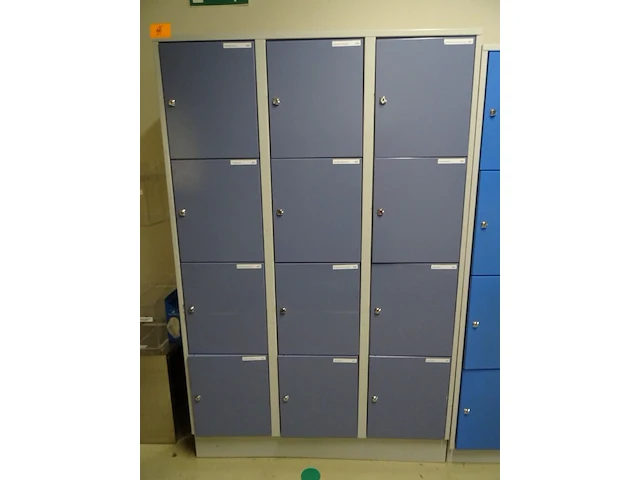 Metalen locker - afbeelding 1 van  2