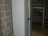 Metalen lockerkast voor 2 personen - afbeelding 1 van  4