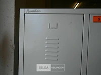 Metalen lockerkast voor 3 personen - afbeelding 3 van  5