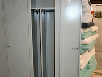 Metalen lockerkast voor 3 personen - afbeelding 5 van  7