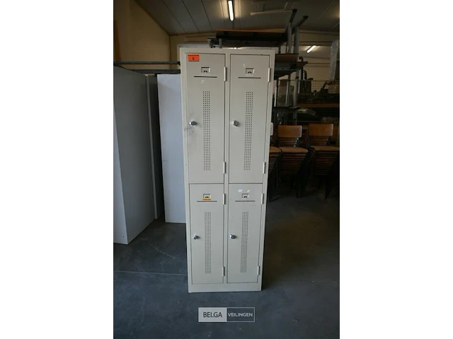 Metalen lockerkast voor 4 personen - afbeelding 2 van  5