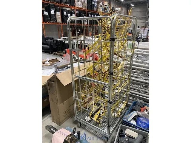 Metalen magazijnkar - afbeelding 2 van  3