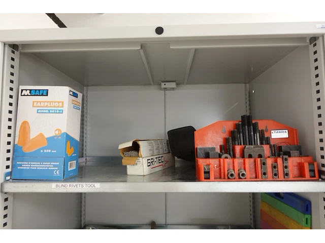Metalen materiaalkast + inhoud - afbeelding 5 van  12