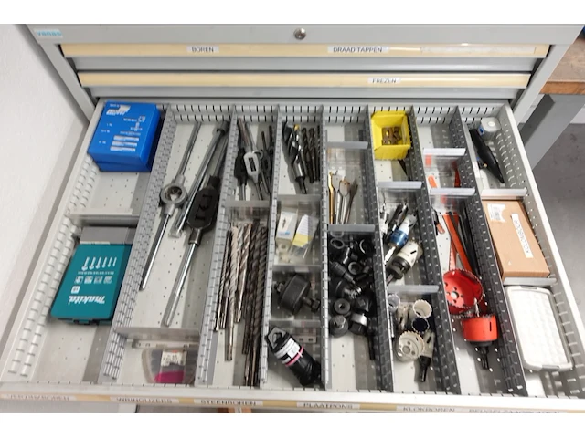 Metalen materiaalkast + inhoud - afbeelding 10 van  12
