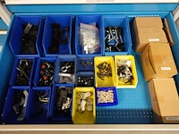 Metalen materiaalkast + inhoud - afbeelding 5 van  15