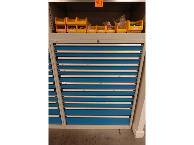 Metalen materiaalkast + inhoud - afbeelding 8 van  15