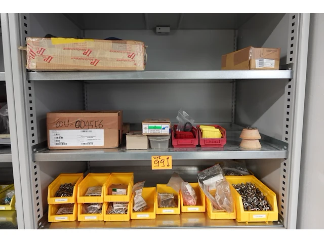 Metalen materiaalkast + inhoud - afbeelding 9 van  15