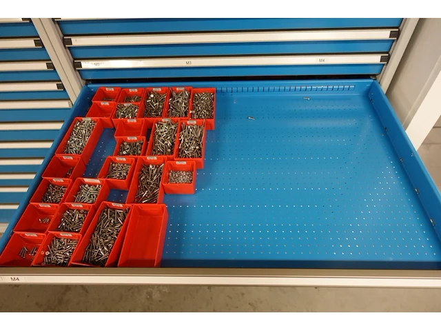 Metalen materiaalkast + inhoud - afbeelding 13 van  15