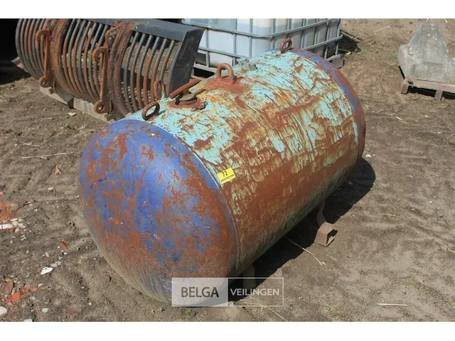 Metalen mazouttank 500 liter - afbeelding 1 van  5