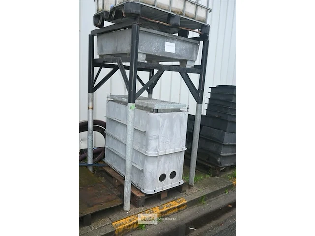 Metalen onderstel + 3 opvangbakken - afbeelding 1 van  8