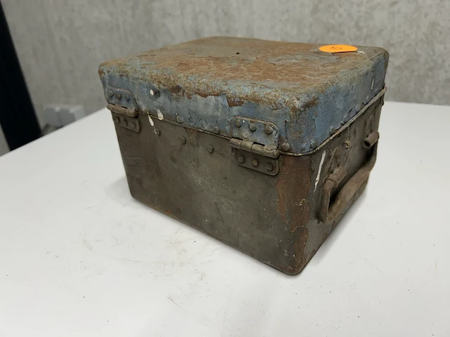 Metalen opbergkist klein 23x18x15 - afbeelding 2 van  3
