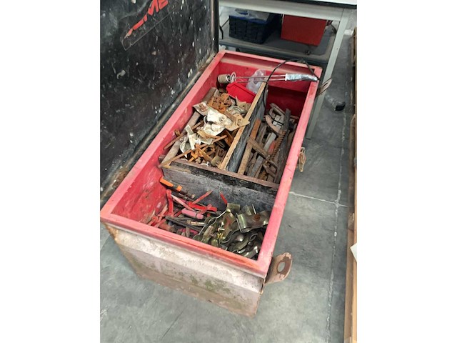 Metalen opbergkoffer met divers gereedschap - afbeelding 7 van  16