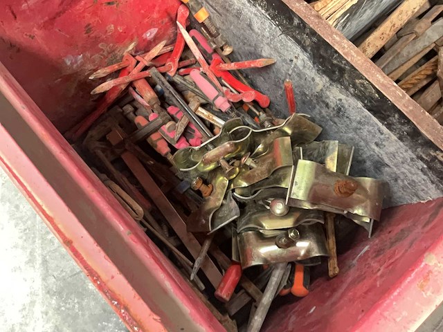 Metalen opbergkoffer met divers gereedschap - afbeelding 16 van  16