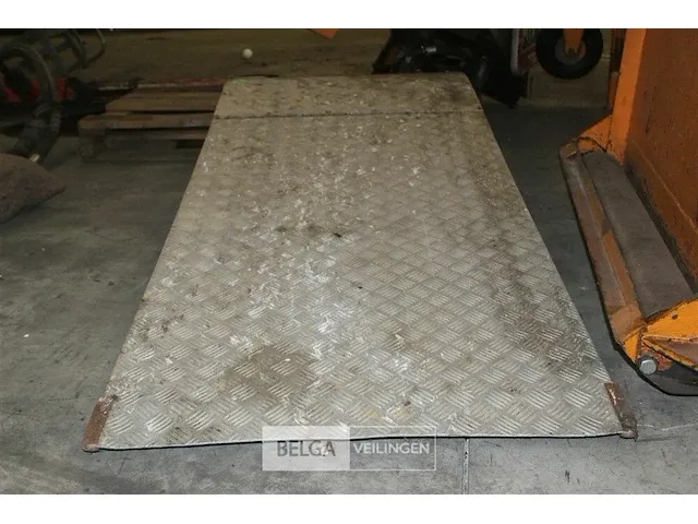 Metalen oprijplaat - afbeelding 2 van  4