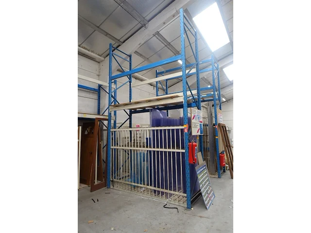 Metalen palletstelling - afbeelding 1 van  1
