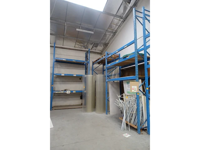 Metalen palletstelling - afbeelding 1 van  4