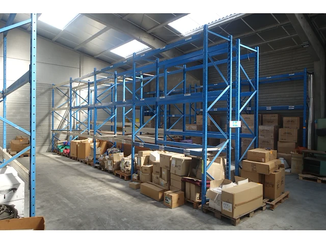 Metalen palletstelling - afbeelding 1 van  2