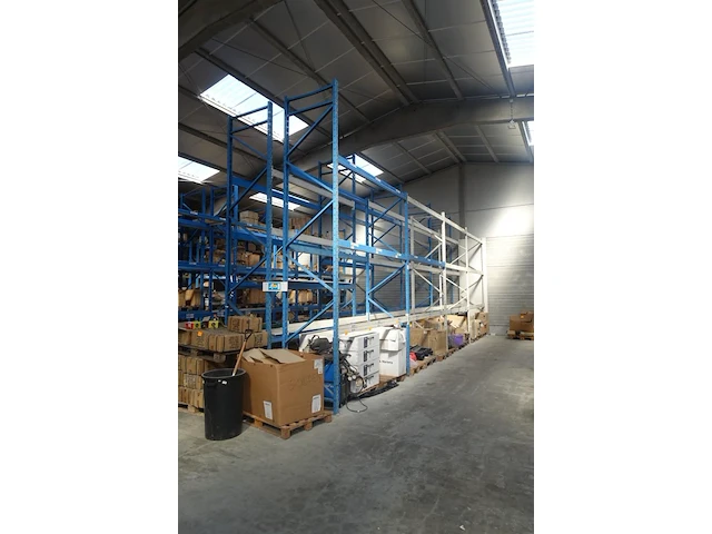 Metalen palletstelling - afbeelding 3 van  3