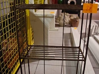 Metalen plantenrekje + houten bank - afbeelding 2 van  3