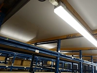 Metalen platform + rekken - afbeelding 2 van  23