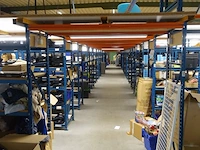 Metalen platform + rekken - afbeelding 16 van  23