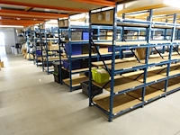 Metalen platform + rekken - afbeelding 21 van  23