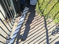 Metalen poort - afbeelding 3 van  4