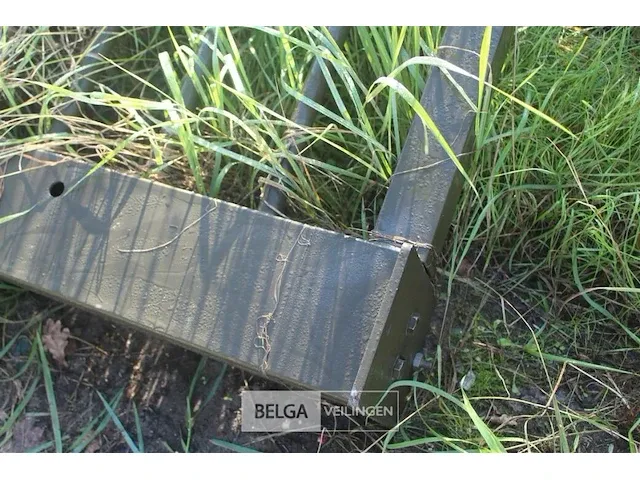 Metalen poort - afbeelding 4 van  5
