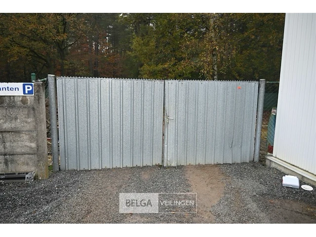 Metalen poort - afbeelding 1 van  5