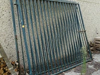 Metalen poort - afbeelding 2 van  2