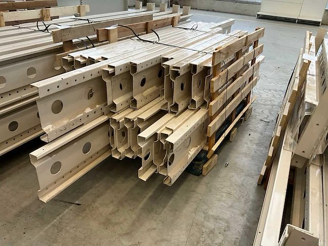 Metalen profielen (48x) - afbeelding 1 van  4