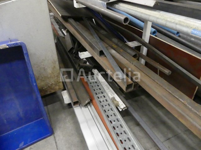 Metalen profielrek - afbeelding 1 van  6