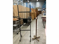 Metalen rek (6x) - afbeelding 1 van  8