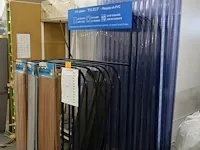 Metalen rek + inhoud - afbeelding 2 van  2