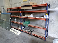 Metalen rek +inhoud - afbeelding 1 van  1