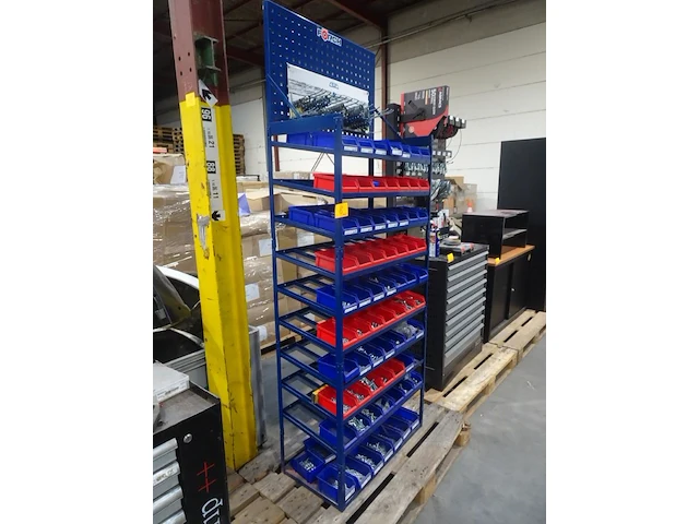 Metalen rek + inhoud - afbeelding 2 van  7