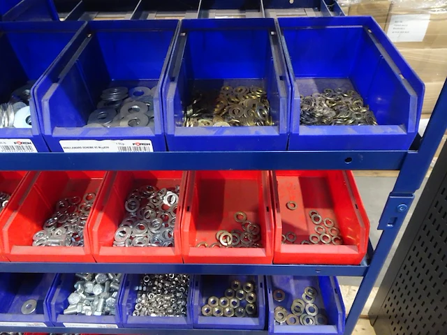 Metalen rek + inhoud - afbeelding 6 van  7